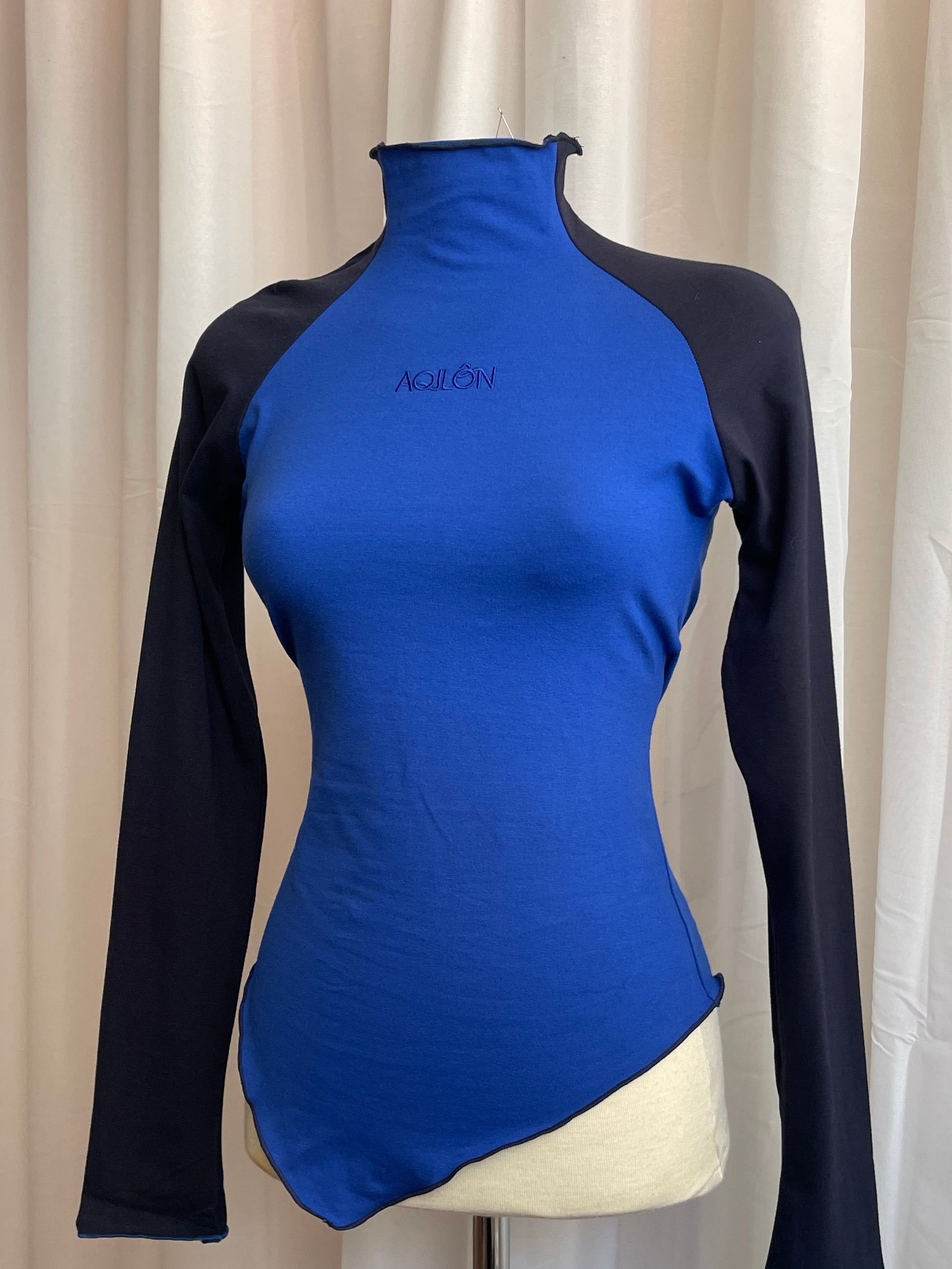 AQILÔN SIGNATURE TOP