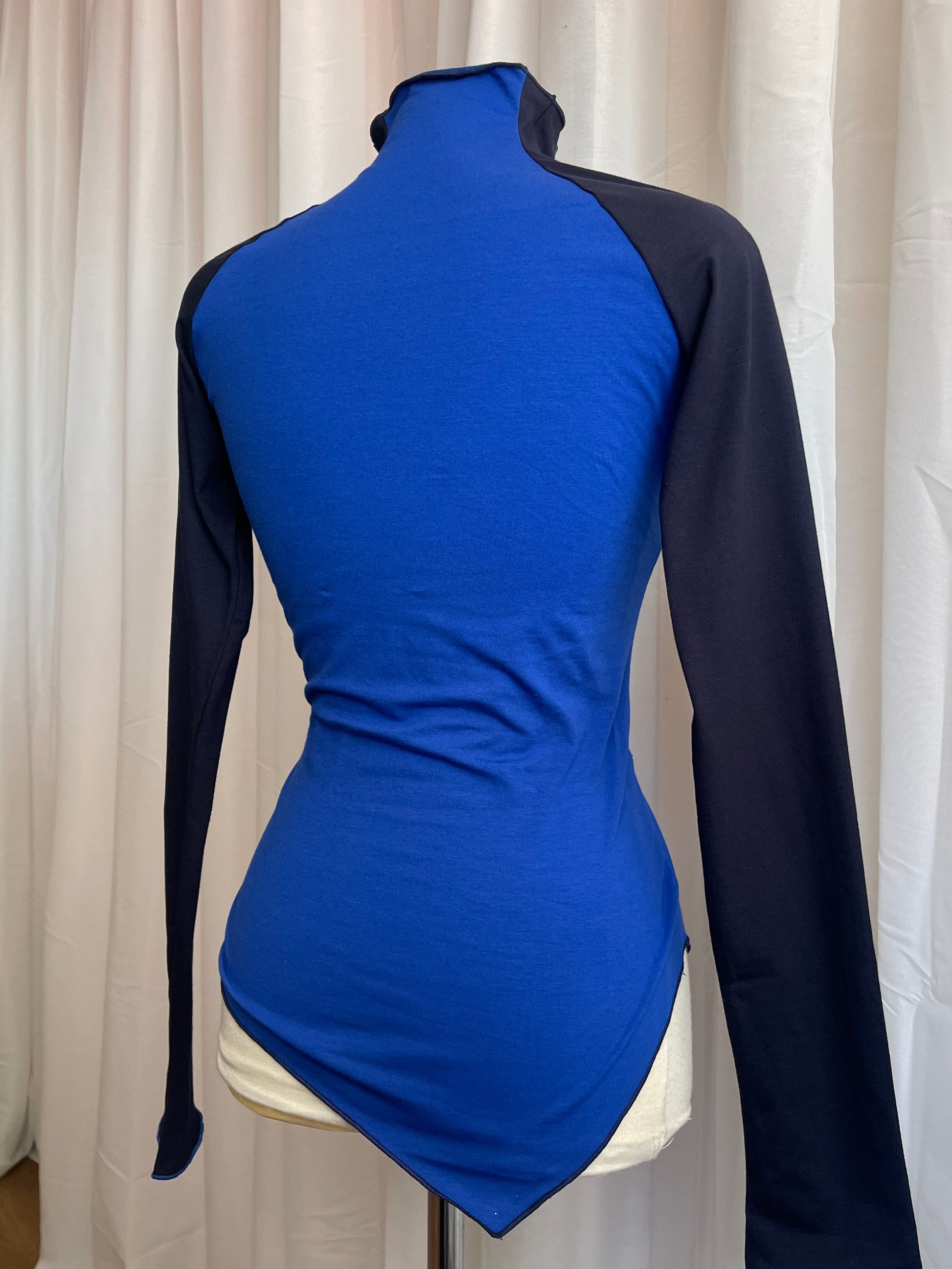 AQILÔN SIGNATURE TOP